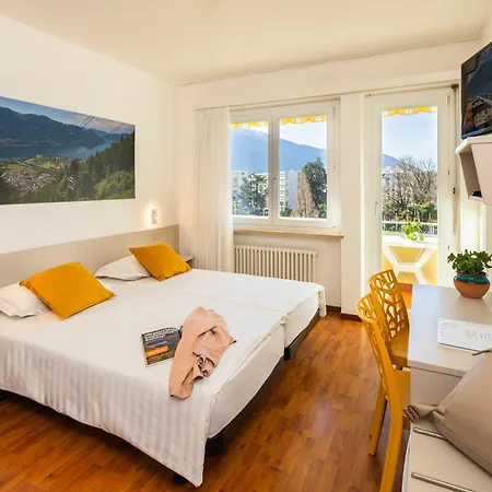 Rondinella لوكارنو