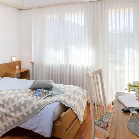 Hotell Rondinella 2*