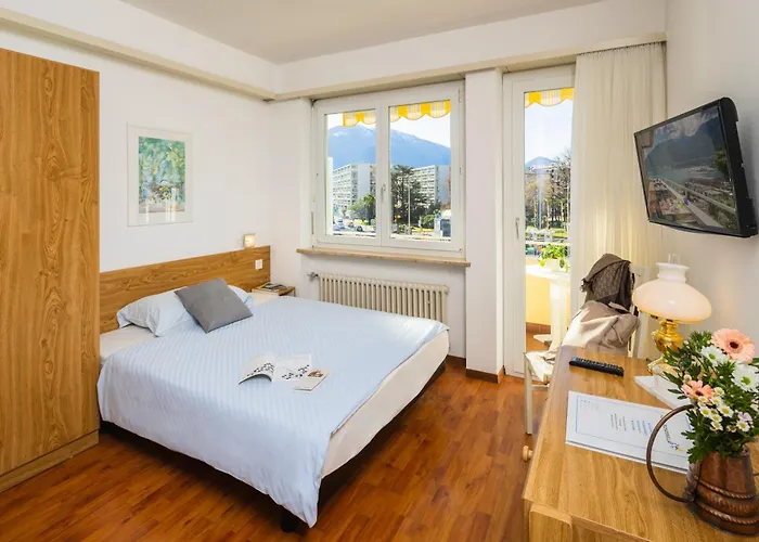 Hotell Rondinella 2*